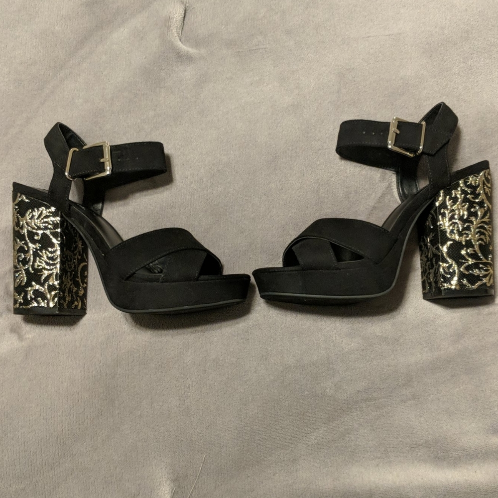 Size 7 Parker & Sky Heels